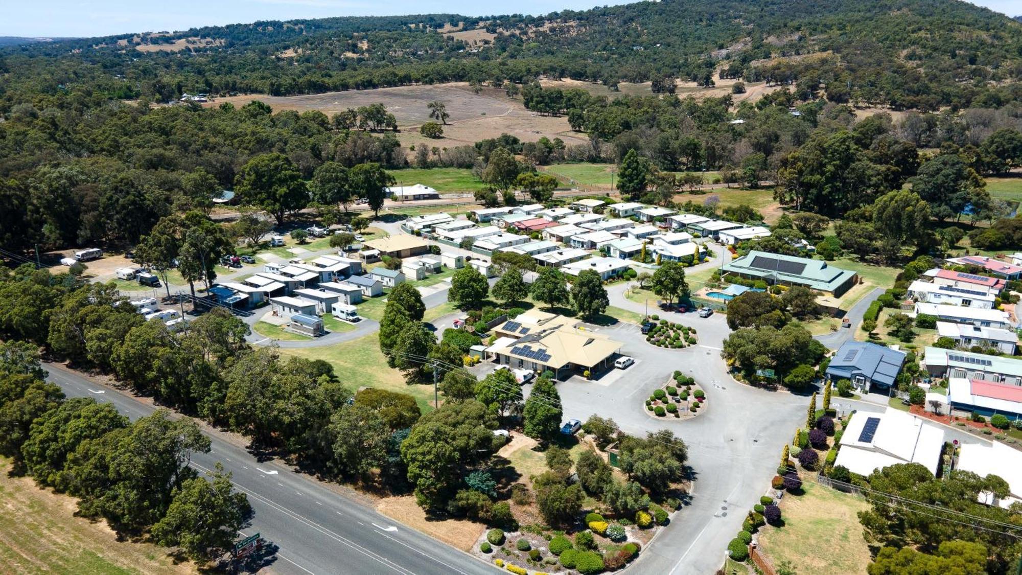 Tasman Holiday Parks - Serpentine Falls Exterior photo
